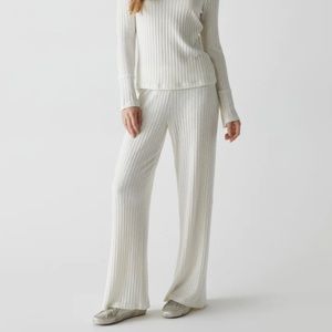 Michael Stars Zeta Ribbed Straight Leg Lounge Pant in Cream, Size M